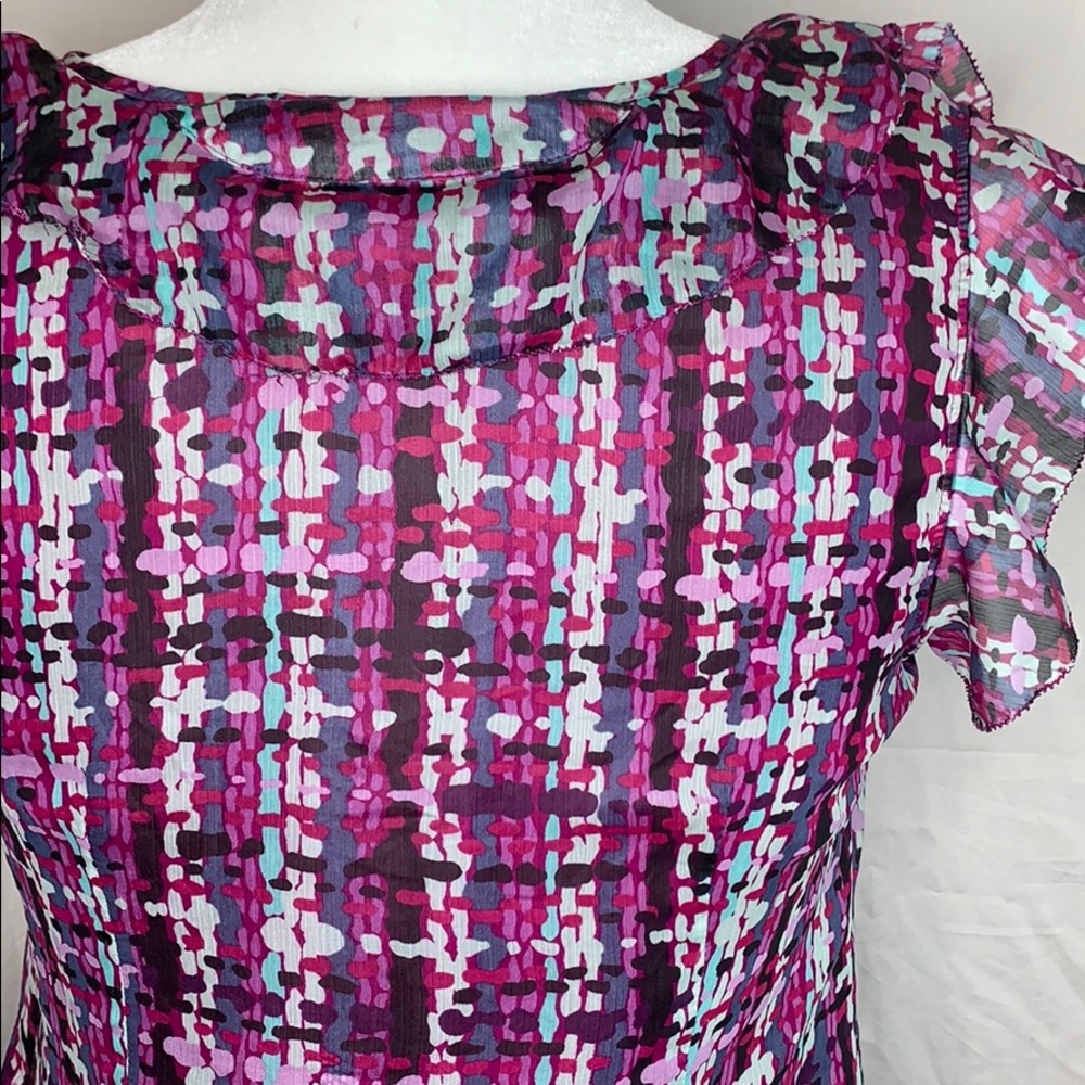 Attention Ruffle Front Top - Picture 7 of 8